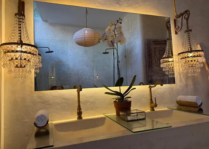 Villa With Pool, White Moon, 3br *